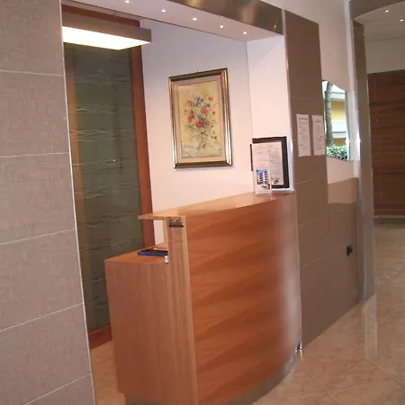 Angelus Hotel